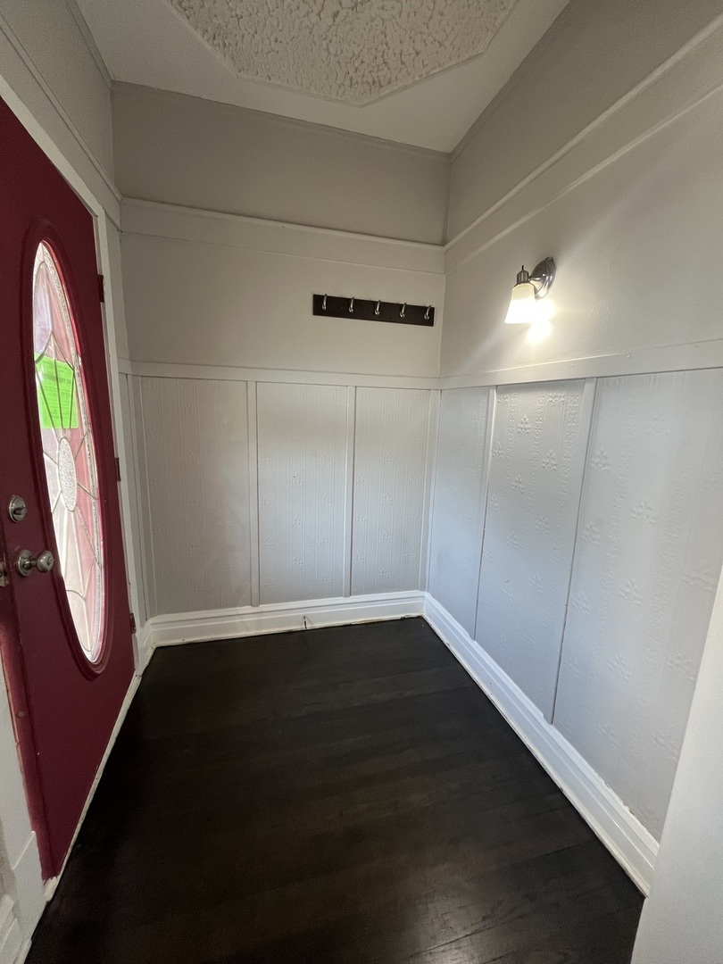 2117 S 49th Court