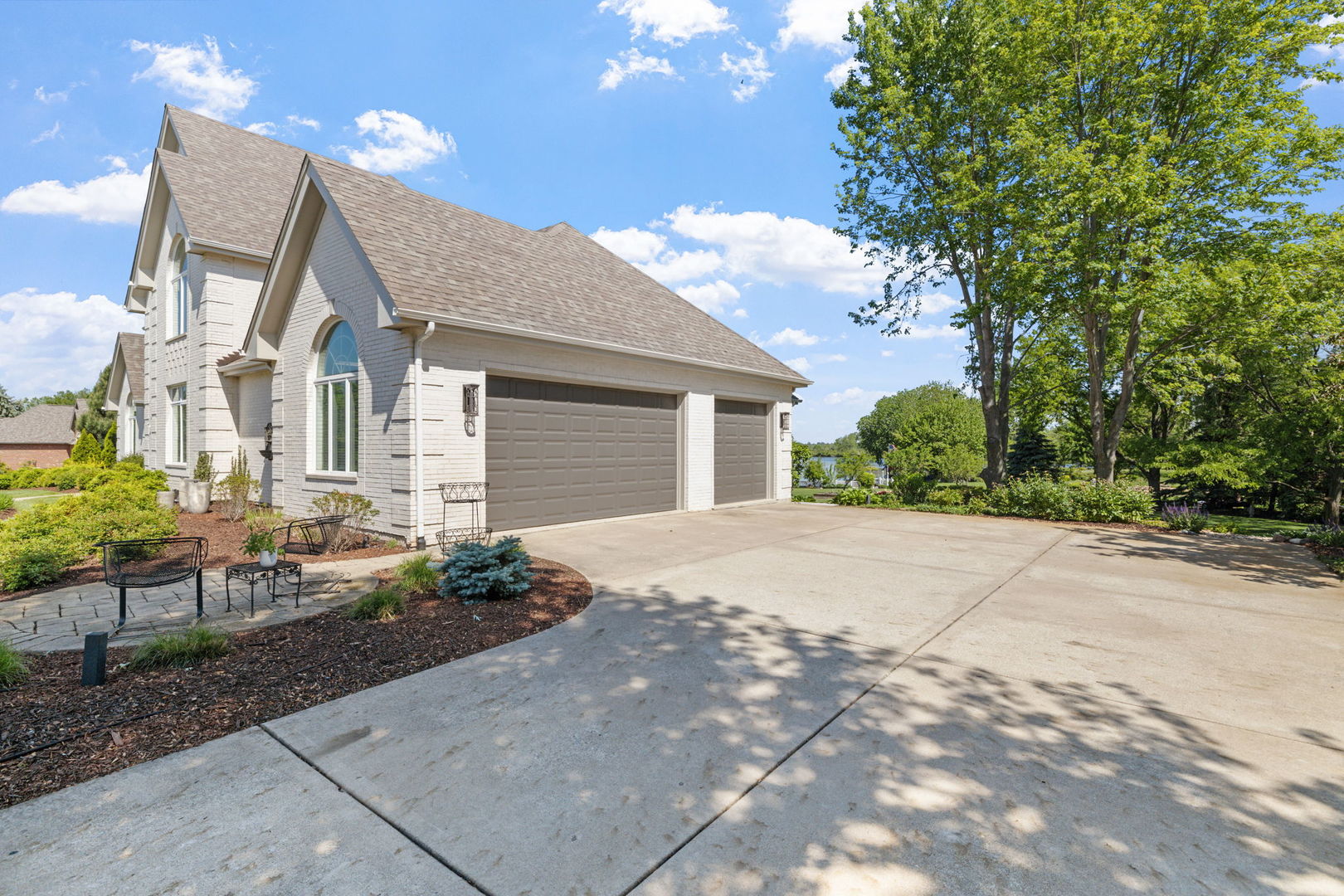 11658 COUNTRY POND Drive