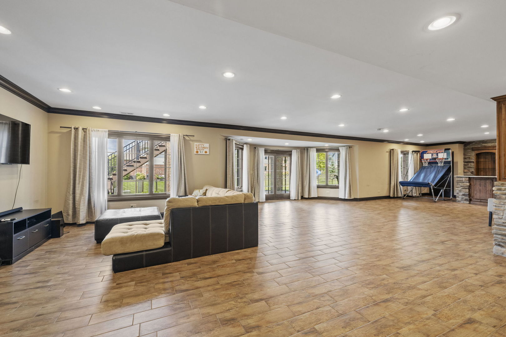 21606 Skyway Drive