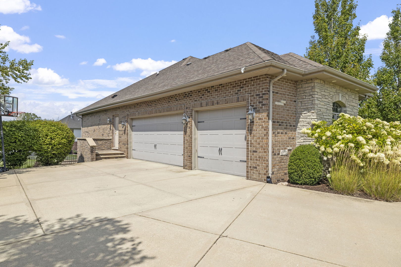 21606 Skyway Drive