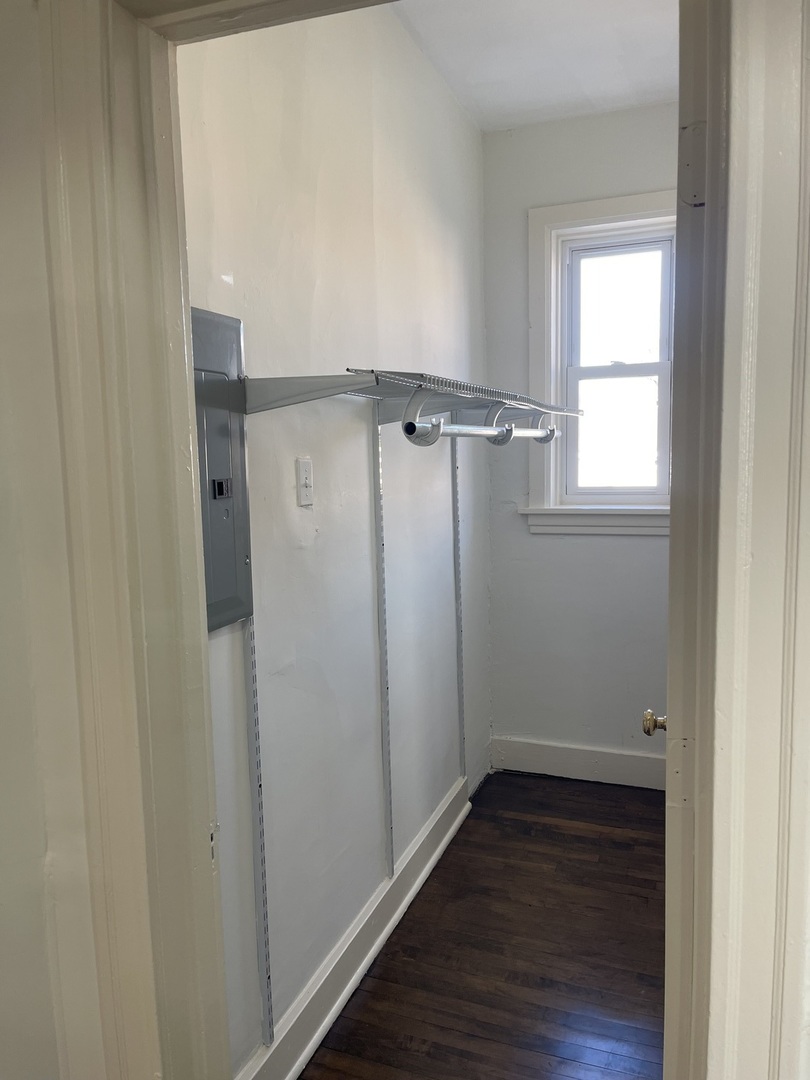 3707 W Augusta Boulevard Unit: 1R