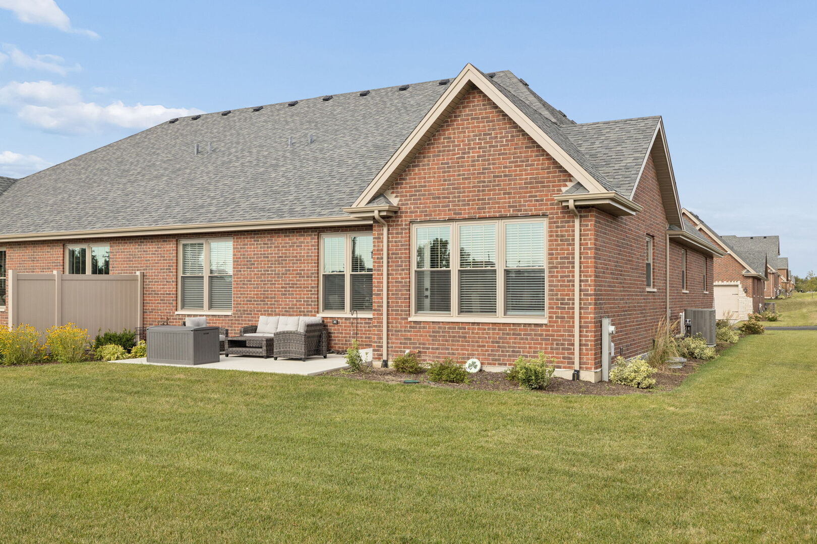 8801 Willow Lane