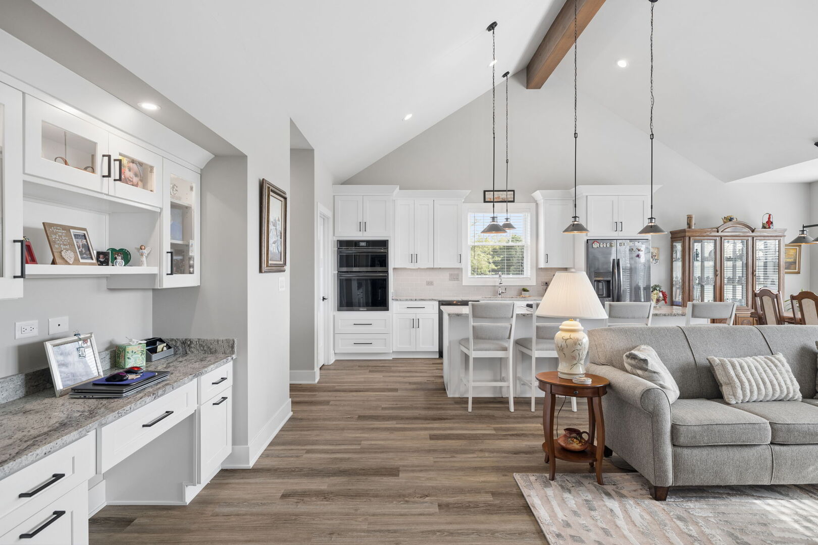 8801 Willow Lane