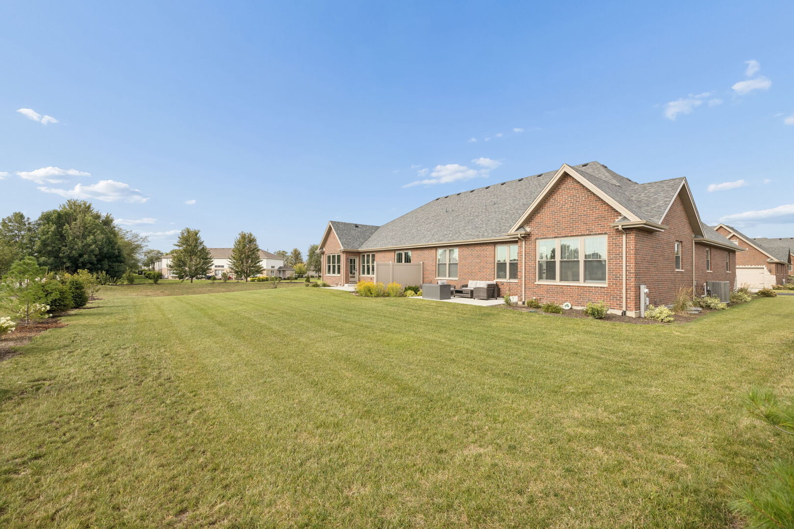 8801 Willow Lane