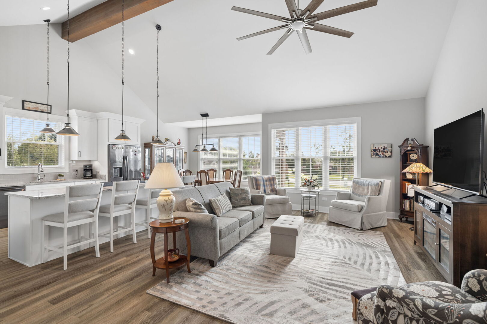 8801 Willow Lane