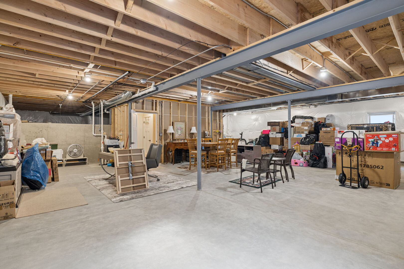 8801 Willow Lane