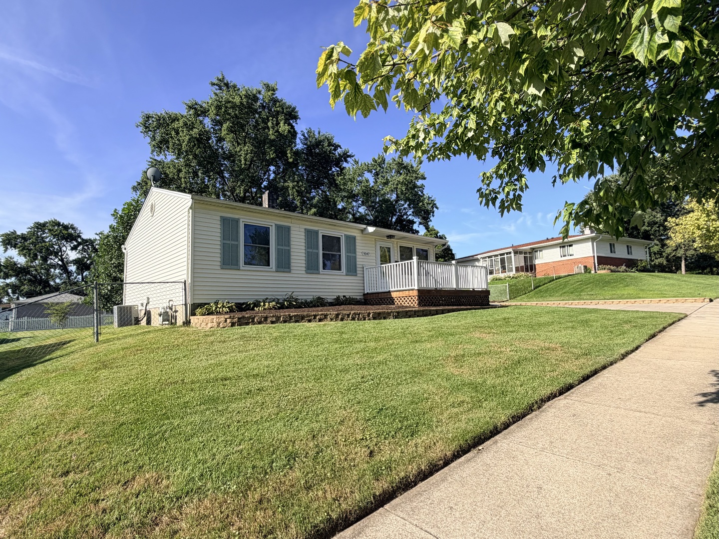 9047 W Poplar Road