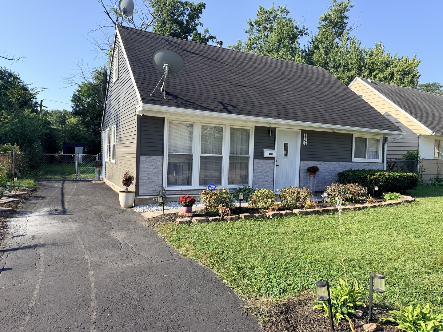 237 Arrowhead Street