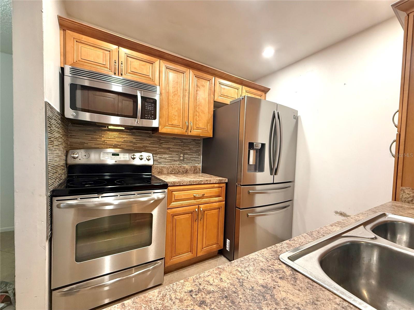 4500 E BAY DR #116