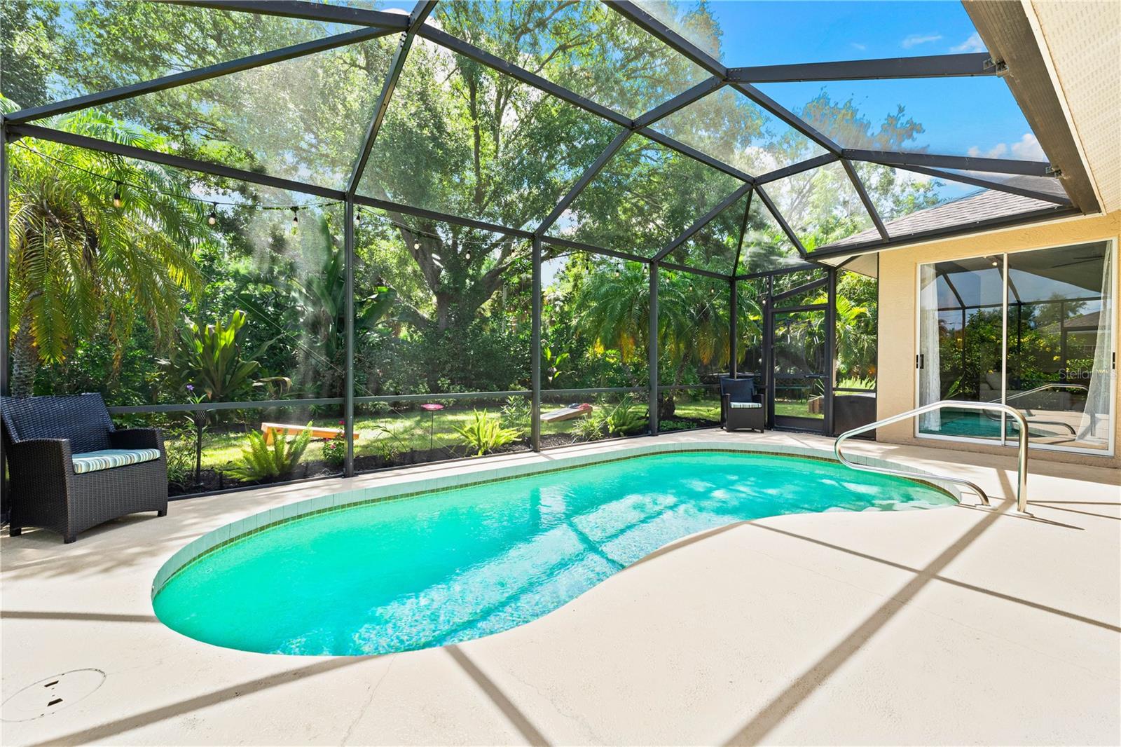 5272 SUNNYDALE CIR E