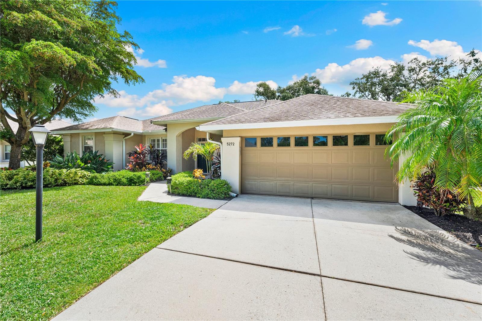 5272 SUNNYDALE CIR E