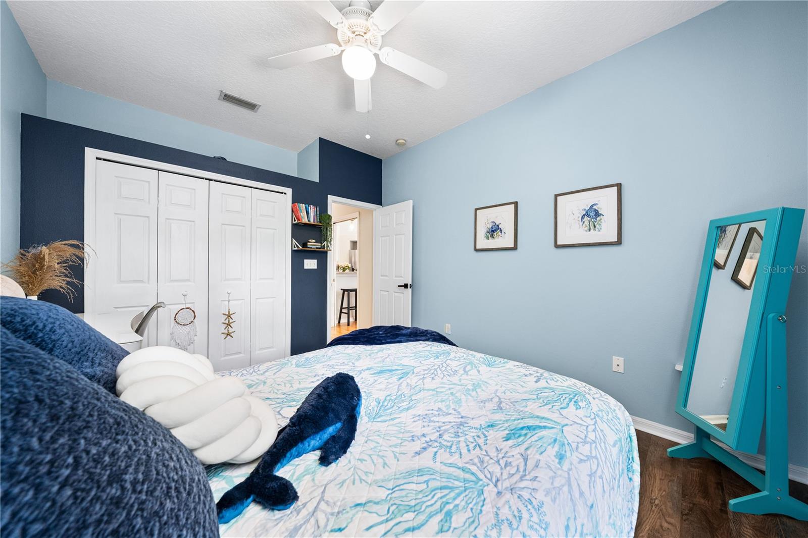 5272 SUNNYDALE CIR E