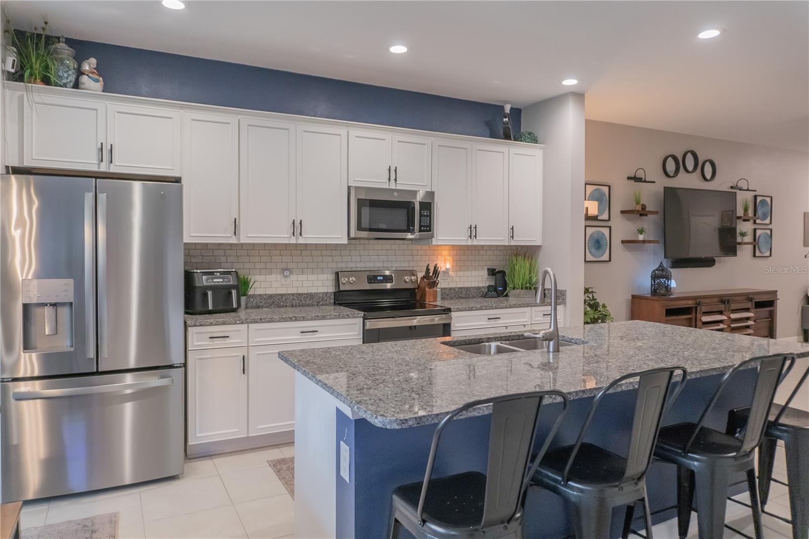8569 CANYON CREEK TRL