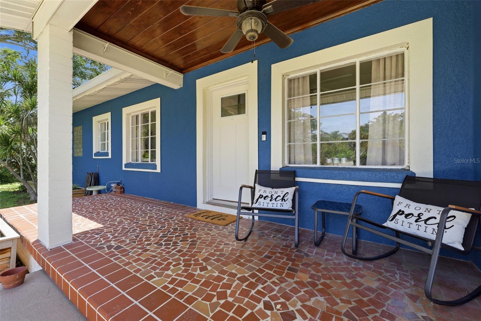 418 EDWARDS DR