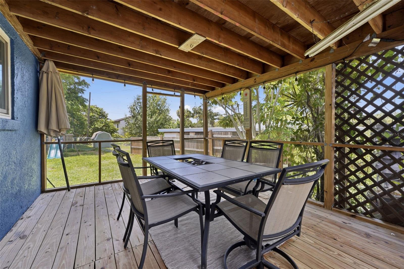 418 EDWARDS DR