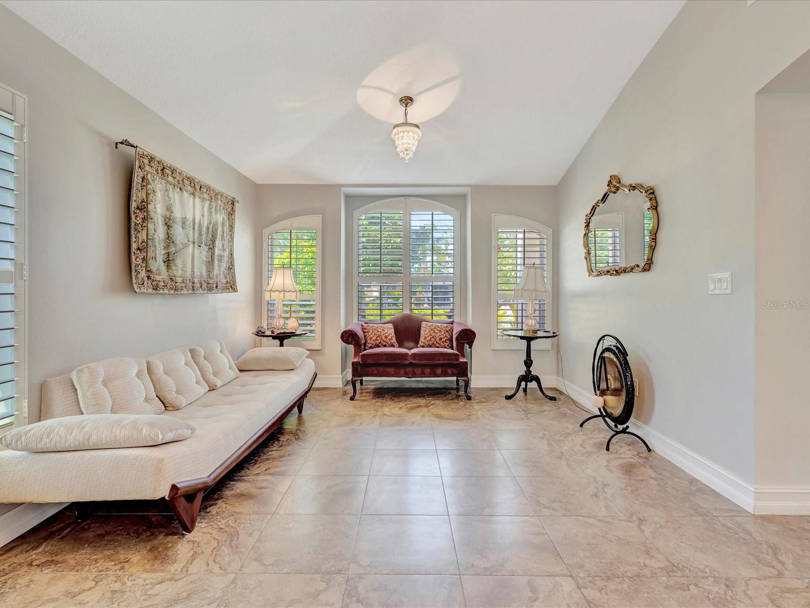 4731 BALBOA PARK LOOP W