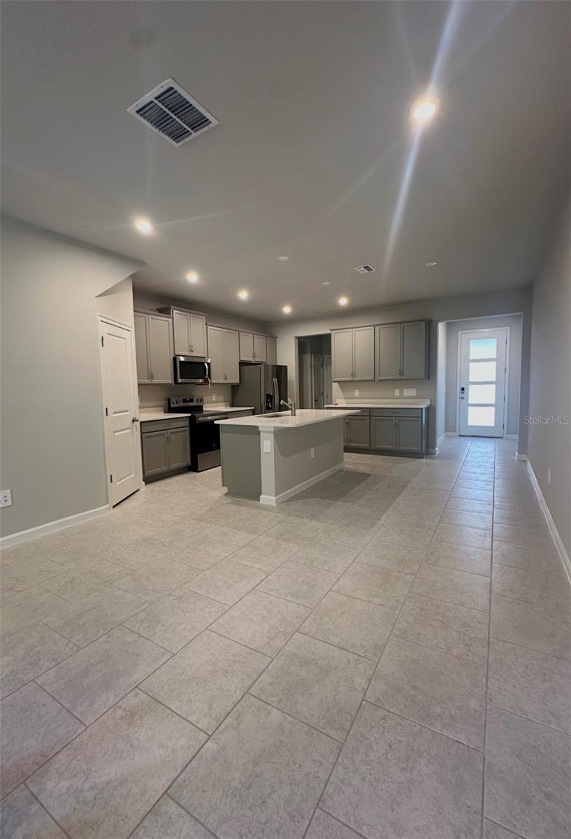 1138 CREEK VALLEY CT