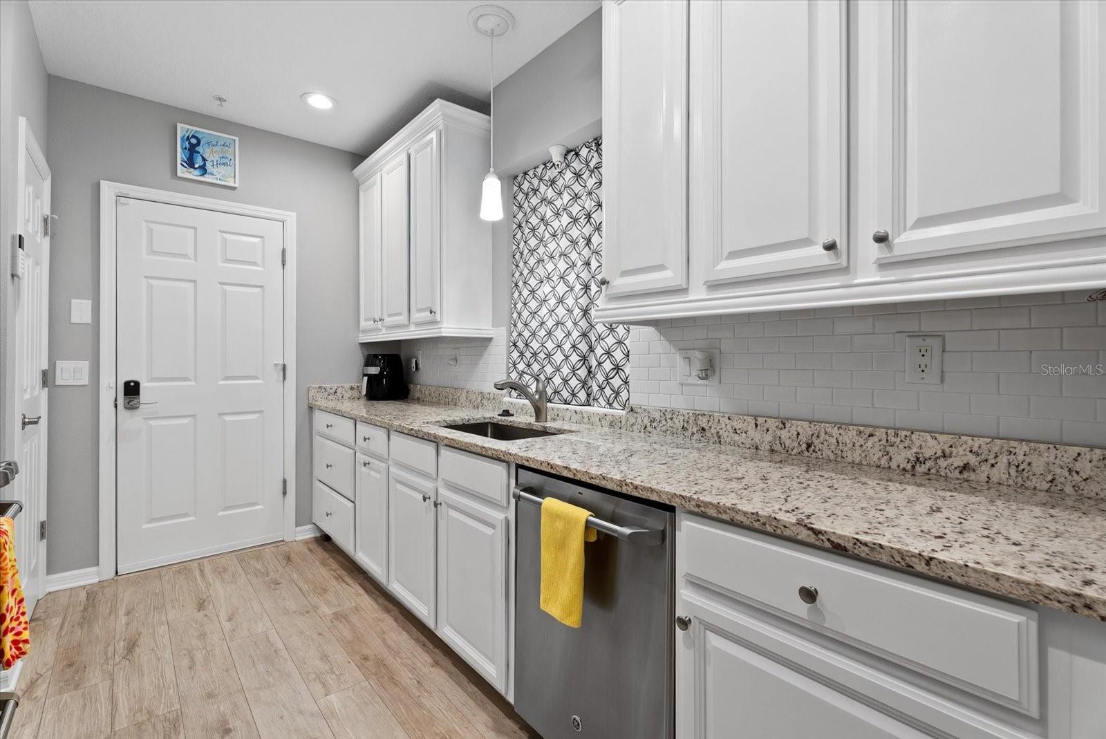 4190 OVERTURE CIR #511