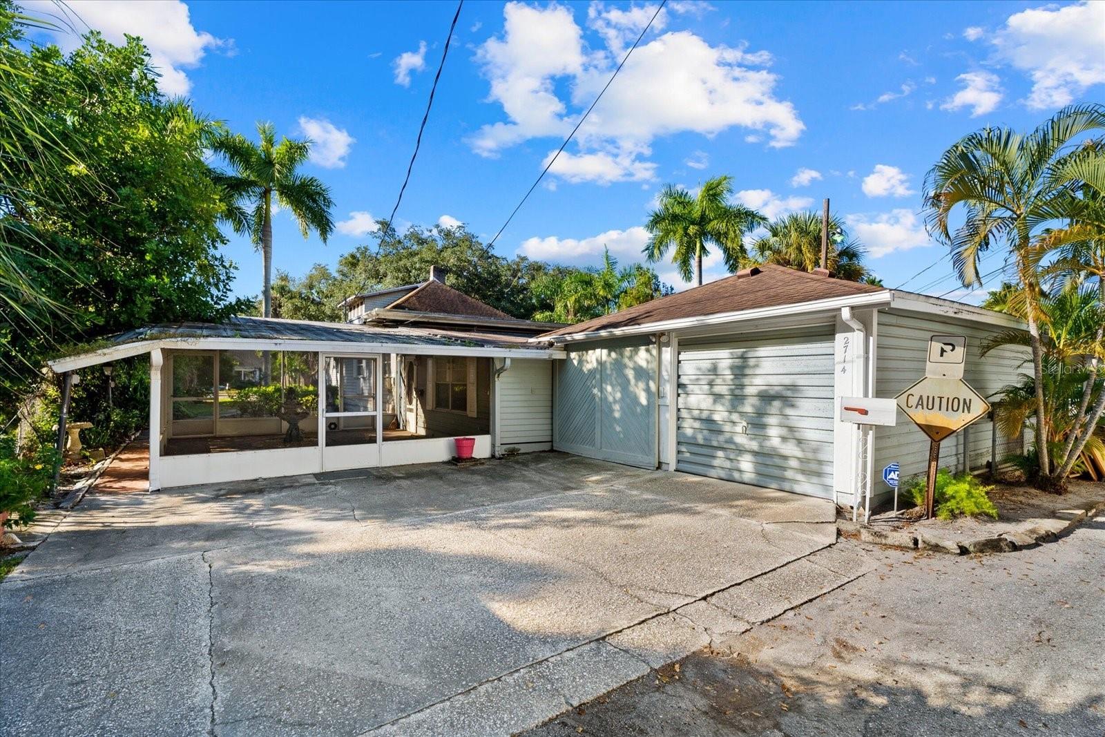 2714 MANATEE AVE W