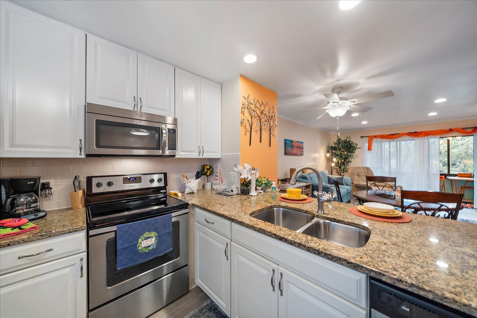 257 SHERWOOD DR #257