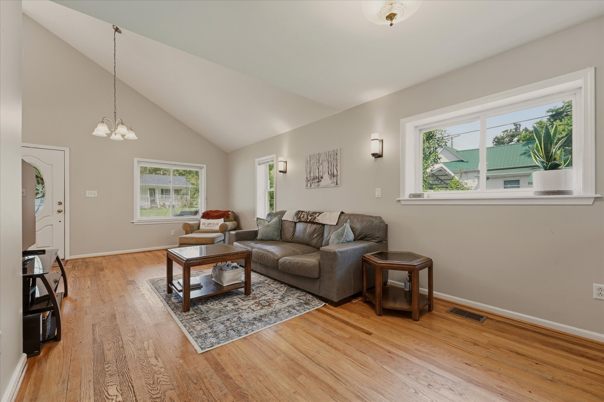 214 Cullum Ave