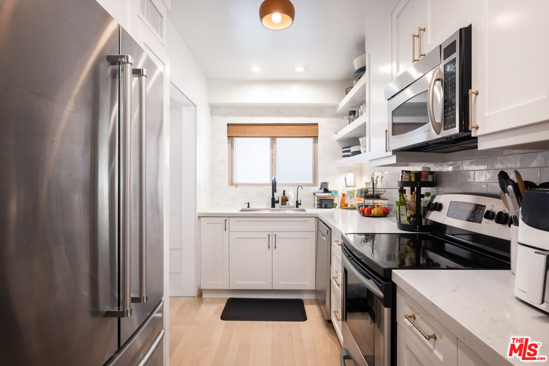 1000 S Westgate Ave Unit: 216