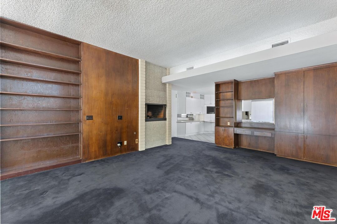 15515 Hamner Dr