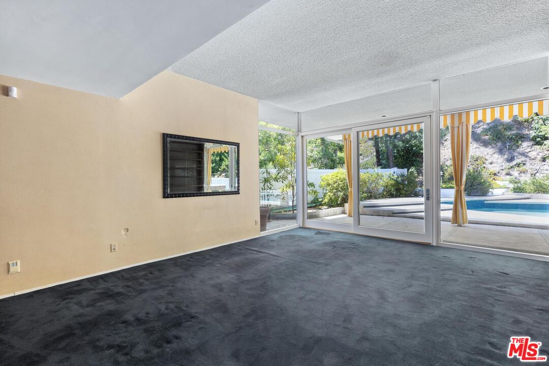 15515 Hamner Dr