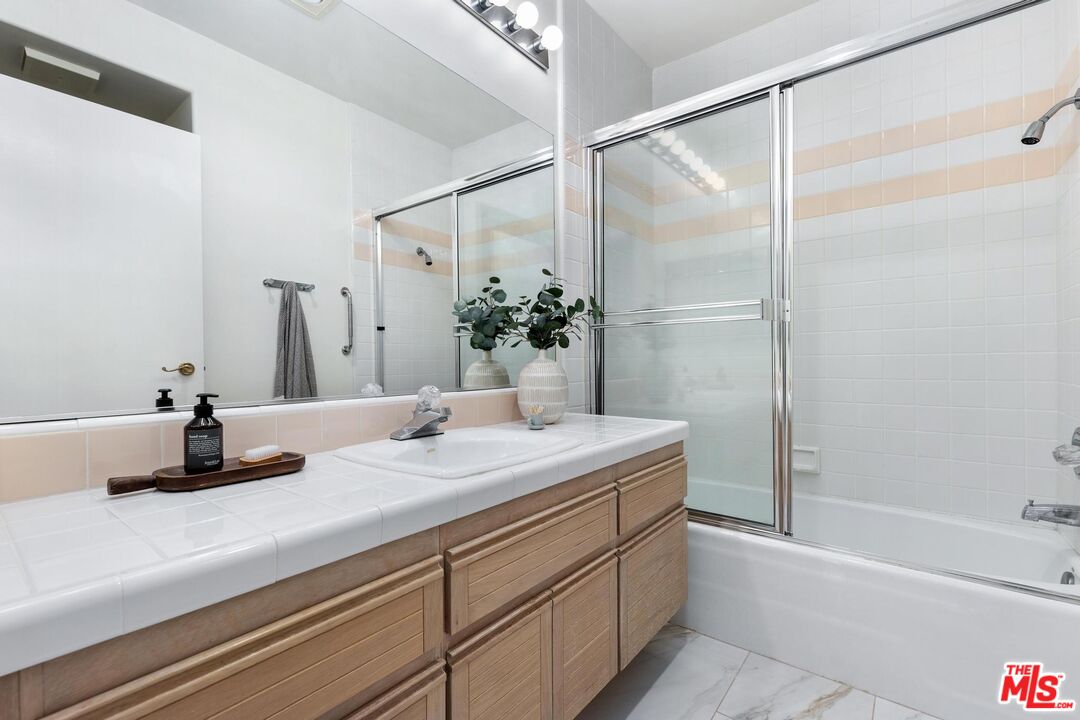 9880 Vidor Dr Unit: 104