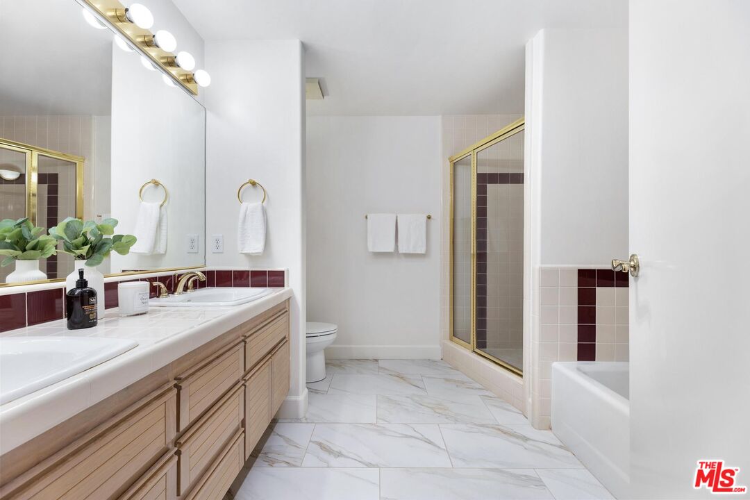 9880 Vidor Dr Unit: 104