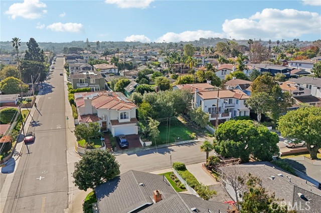 1652 Voorhees
