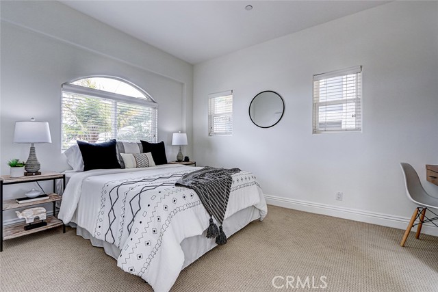 602 N Juanita AVE Unit: A