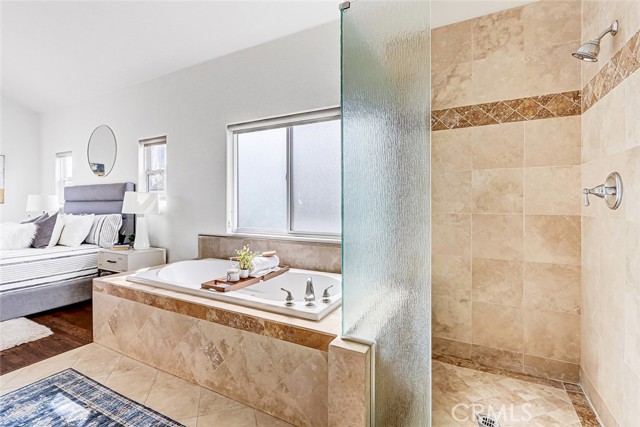 602 N Juanita AVE Unit: A