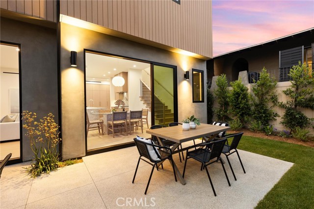 2206 Gates AVE Unit: A