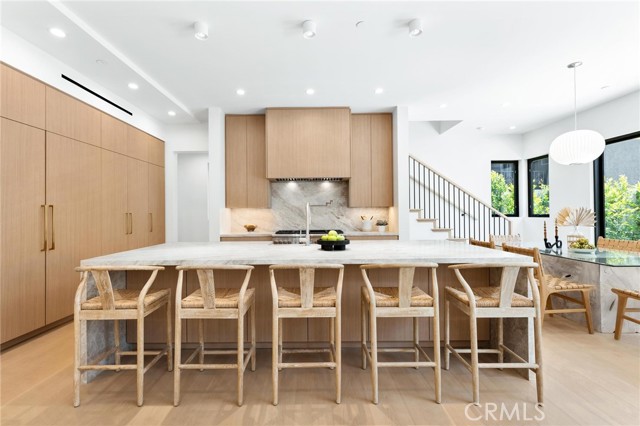 2206 Gates AVE Unit: A
