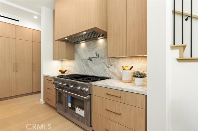 2206 Gates AVE Unit: A