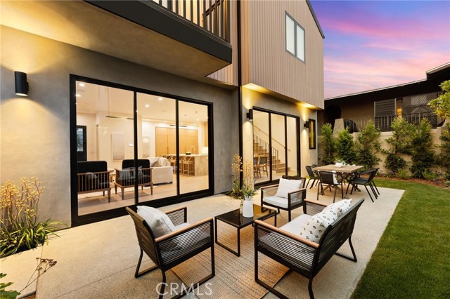 2206 Gates AVE Unit: A