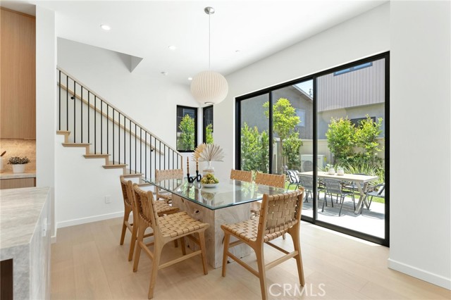 2206 Gates AVE Unit: A