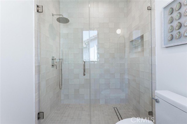 2206 Gates AVE Unit: A