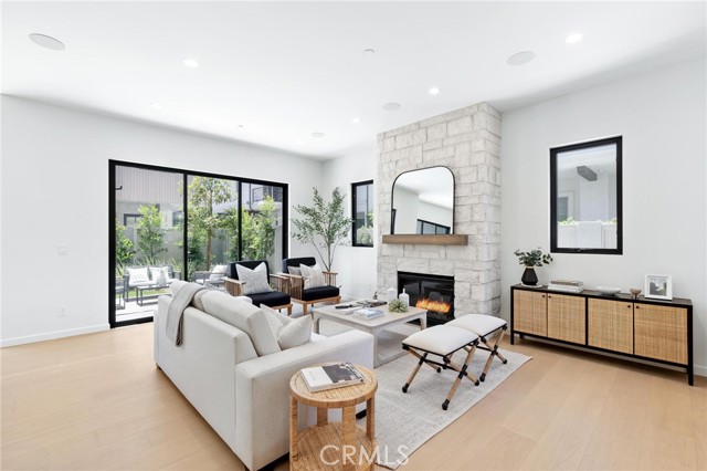 2206 Gates AVE Unit: A