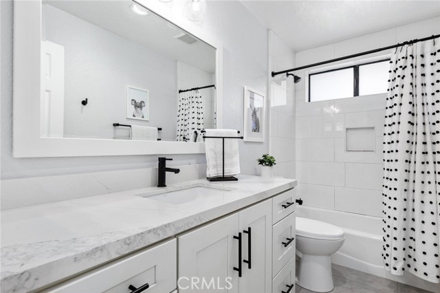 2007 Dufour AVE Unit: B