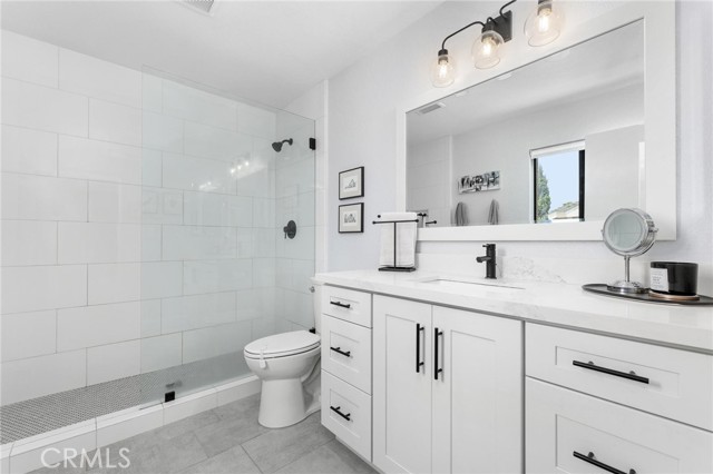 2007 Dufour AVE Unit: B