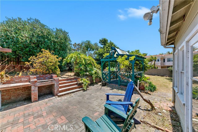 1534 Voorhees AVE