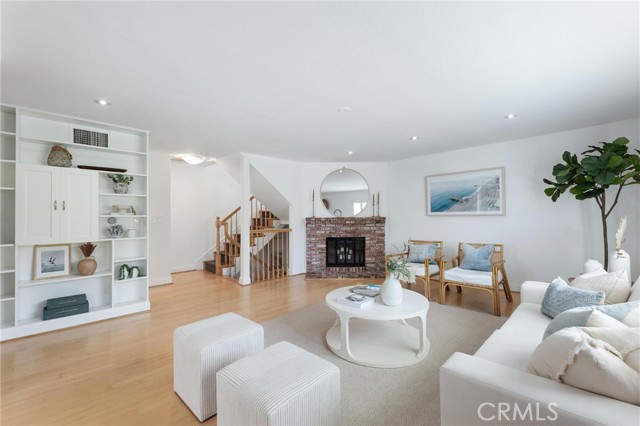 1421 12th ST Unit: 1