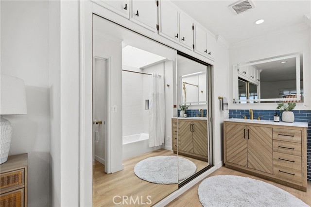 2518 Curtis Ave Unit: 3