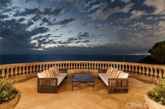 609 Paseo Del Mar