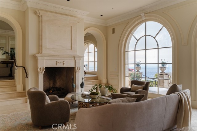 609 Paseo Del Mar