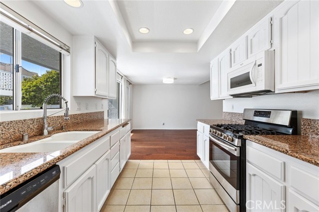 1421 12th ST Unit: 4