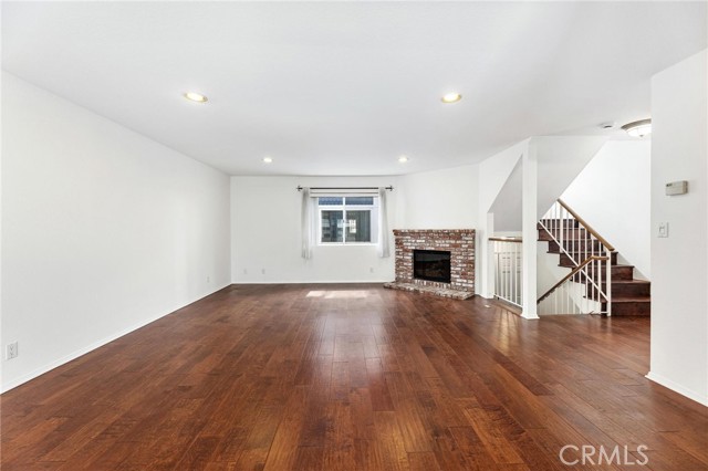 1421 12th ST Unit: 4