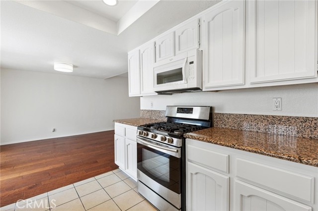 1421 12th ST Unit: 4